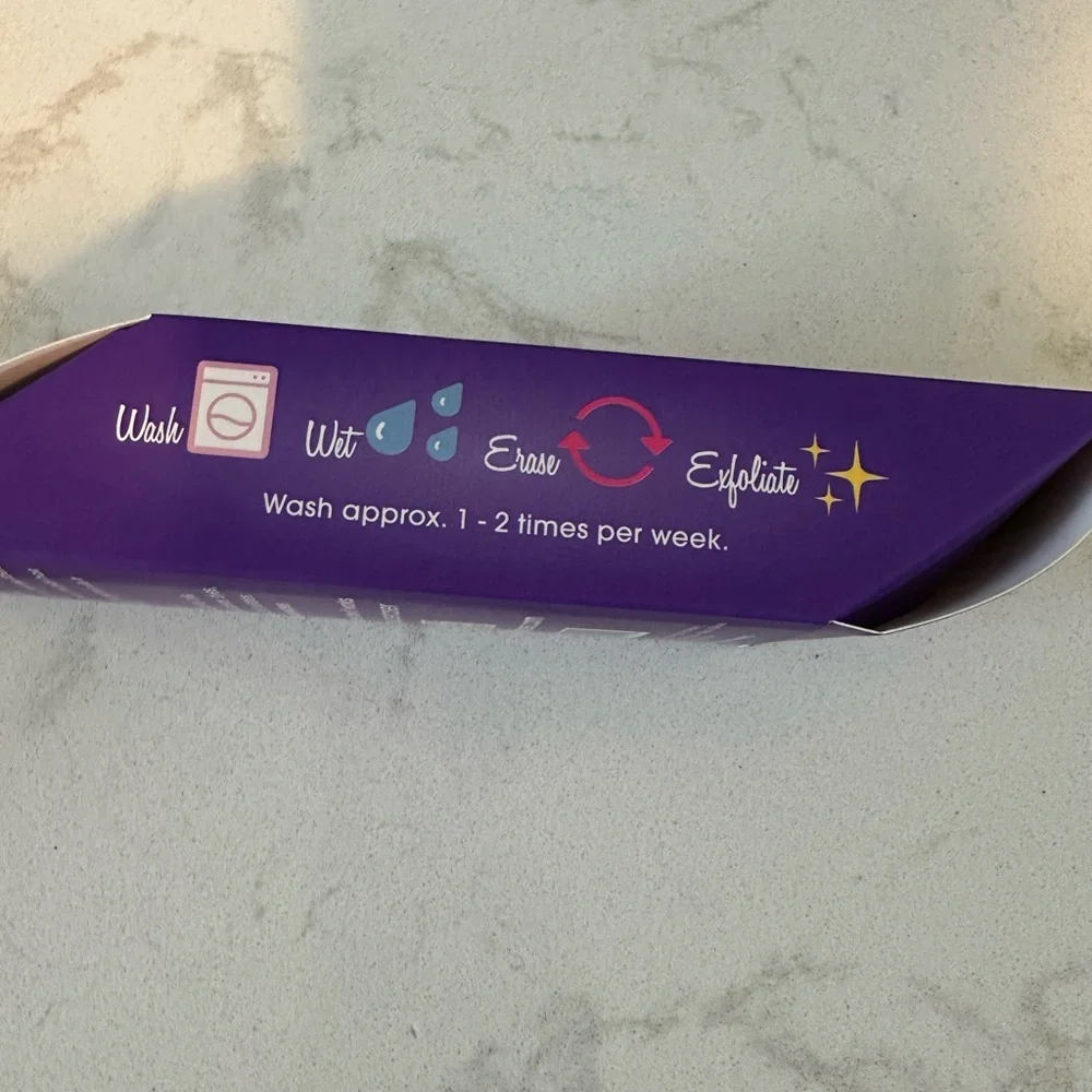 The Original MakeUp Eraser In Queen Purple, Reusable FULL SIZE‎ NEW WITH BOX - Picture 4 of 4